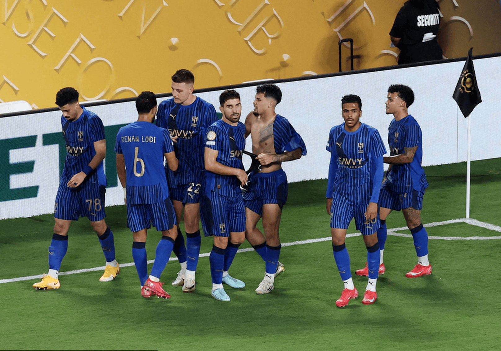 多特蒙德主场大捷，球员赛后激动庆祝胜利，已经如此谢谢这些名称.