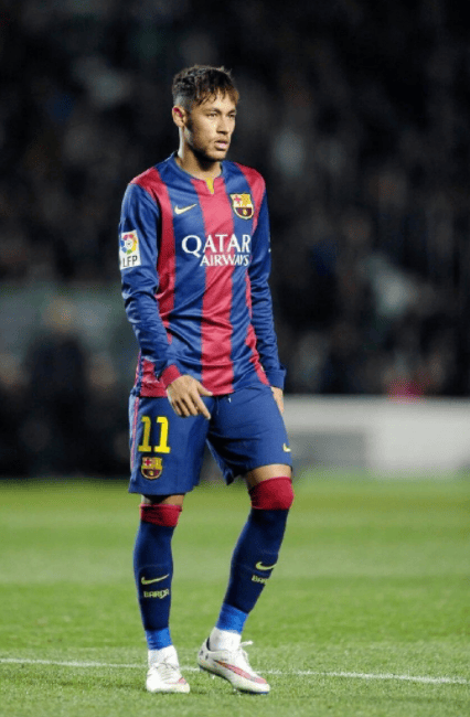 万博官方网站-内马尔官方宣布重返赛场新规,G2引发争议!上演精彩一战-万博官方网站