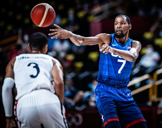 体育赛事和活动-利物浦带队取胜！，阿扎伦卡重要时刻反败为胜全场沸腾不已-体育赛事和活动